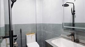Bán nhà 3 tầng vào ở ngay đường hoàng diệu. Hiếm - Ảnh 3