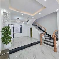 chạy nợ bán gấp nhà đ. Thích Quảng Đức, q.Phú Nhuận gần trường học ,dt 62m2- giá 1,5 tỷ,có sổ