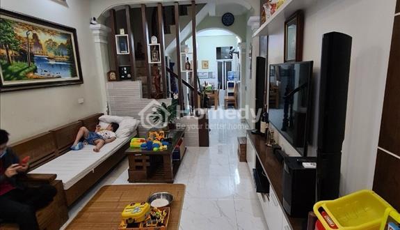 Bán nhà Đại từ 35m2 x5Tầng,hiếm,dân xây,ngõ 3m,ở luôn,giá 7,15 tỷ,sđcc - Ảnh 1