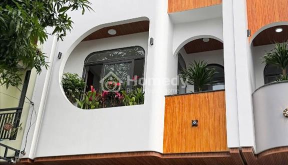 🏡chỉ với 8 tỷ sở hữu được căn nhà 3 tầng ngay hoà minh cách biển nguyễn tất thành chỉ 150m - Ảnh 1