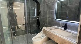 Bán Nhà 4 Tầng MT Hoàng Quốc Việt - Ảnh 2