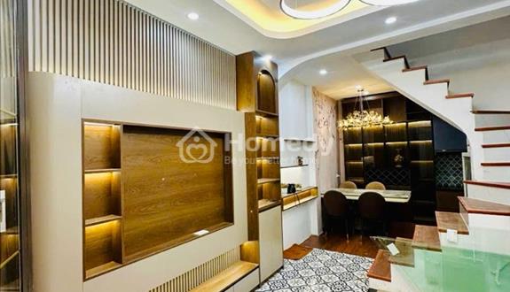 Hiếm giá tốt nhà đẹp Hoàng Hoa Thám, gần phố, ngõ thông, 32m2 6 tầng, giá 8 tỷ - Ảnh 1