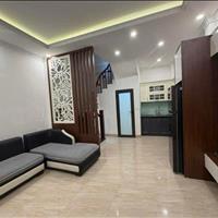 Lô góc nhà đẹp Hoàng Hoa Thám, ngõ thông, ba gác vào cửa, 48m2 5 tầng, giá 12 tỷ