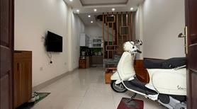 Nhà mặt ngõ Ngọc Thụy- oto đõ cửa - Ảnh 3