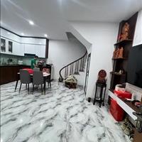 Cần bán nhà Đông Ngạc 40M2, 3 tầng, oto đỗ trước nhà, giá 5.1 tỷ
