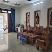 Chủ gấp cần bán nhanh nhà 3 tầng 102m2 ngay tthc Dĩ An sổ hồng hoàn công giá 8,6 tỷ
