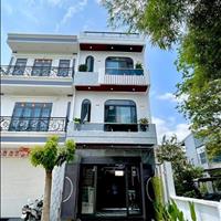 Nhà Phố Ngang 5m - Thiết Kế 2 Lầu 4Phòng Ngủ Tại Bình Dương