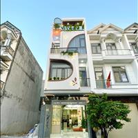 Bán Nhà Phố KDC Cao Cấp - Có 4 PN Đầy Đủ Nội Thất