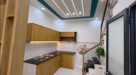 Nhà 2 mặt tiền tiện kinh doanh, có sân để xe cổng rào an ninh - Ảnh 10