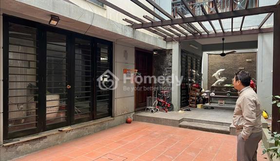 Bán biệt thự sân vườn Tây Hồ, 230m2, 4 tầng thoáng sáng, mặt tiền 10m, oto tránh đỗ, chỉ 5x tỷ - Ảnh 1