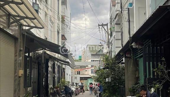 Bán Nhà Thủ Đức Giá 3T5, Hẻm Rộng, Sổ Hồng Riêng, Khu Dân Cư An Ninh, Phía Sau Giga Mall Vào Ở Ngay - Ảnh 1