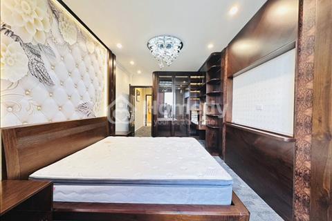 Bán Nhà Mặt Phố "VIP Vàng" - 6 Tầng View Hồ - Giảng Võ