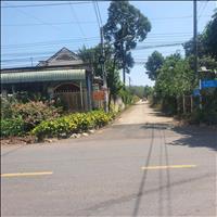 Bán đất MT tiện kinh doanh ngay Chợ .DT: 500m2 (10*50) có 100m2 thổ cư , giá chỉ gần 2 triệu/m2.