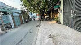 Lô đất rộng mặt tiền đường xe hơi bên chợ Thủ Đức - Ảnh 2