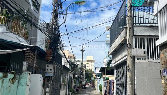 Bán nhà 3 tầng đường Máy Nước cách biển Nha Trang 5 phút di chuyển - Ảnh 1
