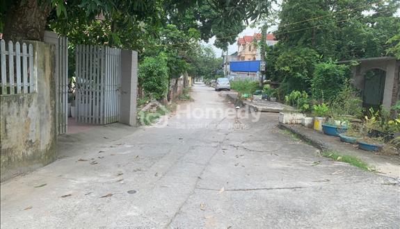 Đất chính chủ, sẵn nhà cấp 4 có thể ở, 2 phòng ngủ 1 gác sép. - Ảnh 1