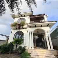 Cần bán biệt thự khu đại học Tôn Đức Thắng Bảo Lộc