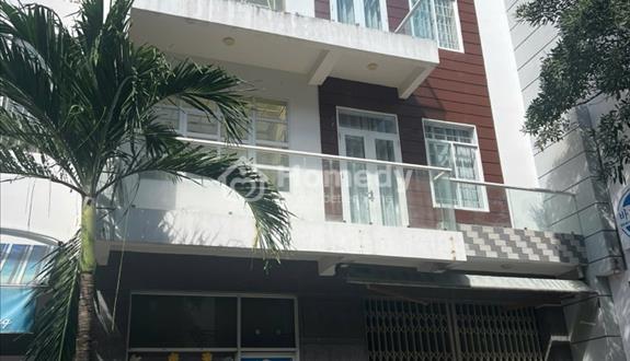 Bán nhà 1 trệt 2 lầu ngang 8m cách biển 5 phút di chuyển - Ảnh 1