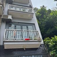 Nhà Lạc Long Quân 50m* 5 tầng - ô tô đỗ