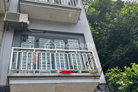 Nhà Lạc Long Quân 50m* 5 tầng - ô tô đỗ