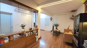 Nhà Lạc Long Quân 50m* 5 tầng - ô tô đỗ - Ảnh 2