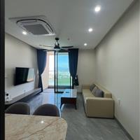 Cho thuê căn hộ view trực diện sông Hàn, tầng cao thoáng mát