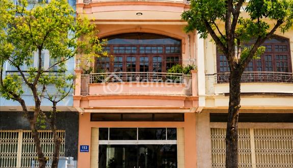 Bán nhà 3 tầng mặt tiền 153 Hai Bà Trưng - Trung tâm TP. Quảng Ngãi (cũ), 100 m2 đất, DTSD 275 m2 - Ảnh 1