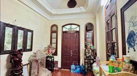 🏡 Biệt thự view hồ giữa lòng quận Đống Đa 📐 70m² • 5 tầng 🚗 Ô tô đỗ trước cửa 💰 Giá chào 23.9 t - Ảnh 5