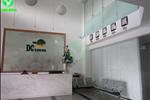 Tòa nhà có nhiều loại diện tích cho thuê từ 60 m2 đến 156 m2 có View hướng ra trung tâm thành phố, là nơi làm việc thoải mái cho các công ty, doanh nghiệp.