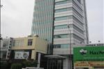 Tòa nhà văn phòng Lutaco Tower được xây dựng tại mặt đường Nguyễn Văn Trỗi, một vị trí đắc địa tại Quận Phú Nhuận.