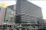 Tòa nhà văn phòng Centrepoint nằm ngay trên trục Đường Nguyễn Văn Trỗi, Quận Phú Nhuận, thuận lợi cho việc kết nối với trung tâm thành phố hay các quận lân cận.