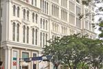 Cao ốc Sài Gòn Paragon Building tọa lạc tại vị trí đắc địa của Quận 7, là một dự án phức hợp gồm cao ốc văn phòng và trung tâm thương mại cao cấp, đáp ứng nhu cầu làm việc và mua sắm của giới văn phòng Thành phố Hồ Chí Minh.