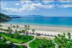 Condotel F. Home nằm trong khu vực dân trí cao, an ninh tốt. Một bên F.Home đón gió biển, một bên là đón gió sông Hàn, cư dân sống nơi đây như được hòa mình vào thiên nhiên với không khí thoáng đãng và cuộc sống trong lành nhất.