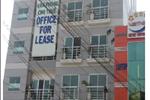 Thái Sơn Building nằm trong khu vực trung tâm Quận 1. Dự án rất gần với các trung tâm thương mại, trong khu vực an ninh cao, với mặt tiền đường rộng tới 35 m. Đây được coi là vị trí khá thuận lợi cho kết nối giao thông từ tòa nhà đến khu vực trung tâm Thành phố hay các Quận 3, Quận 5 và Quận 10.