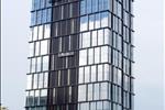AB Tower hướng mình về phía Đông đón ánh sáng mặt trời tự nhiên mà không bị bất kỳ tòa nhà cao tầng nào che chắn.