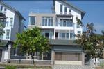 Không chỉ là một cộng đồng văn minh kiểu mẫu, Nam Phú Villas còn sở hữu môi trường sống trong lành, được đón trọn hướng gió Đông Nam hiền lành và cảnh quan thiên nhiên đặc sắc.