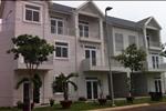 Biệt thự Hoja Villaslà sự hòa lẫn giữa phong cách nghệ thuật hiện đại và cách bài trí mang hơi hướng cổ điển, khiến cho không gian trở nên vô cùng thơ mộng và hữu tình.