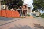 Các căn nhà liên kế được xây dựng chỉnh trang và hiện đại, mang đến không gian sống tiện nghi và văn minh cho cư dân.