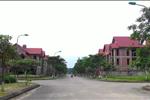 Khu nhà dạng biệt thự có diện tích mỗi lô đất từ 230 m2 đến 500 m2/lô và chiều cao trung bình là 3 tầng. 