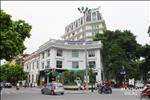 Nằm tại trung tâm của Thủ đô Hà Nội với tầm view rất đẹp ra phía quảng trường Cách Mạng Tháng 8, tòa nhà Opera, khách sạn Hilton, bảo tàng lịch sử, Opera Business Centre đại diện cho khu kinh doanh sang trọng, chuyên nghiệp của thế giới. 