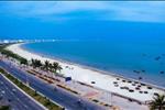 Gold Beach Đà Nẵng nằm ngay bên cạnh bờ biển đẹp, giáp các tuyến đường huyết mạch của quận Liên Chiểu và gần các tiện ích xung quanh như chợ, trường học, siêu thị, khu vui chơi… Gold Beach hứa hẹn đem lại môi trường sống xanh, hiện đại, đầu tư siêu lợi nhuận dựa trên những lợi thế có sẵn.