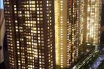 Tổ hợp chung cư hạng sang đẳng cấp 5 sao Seasons Avenue do Capitaland đến từ Singapore và Công ty Hoàng Thành làm chủ đầu tư. Với ý tưởng thiết kế khu chung cư là một Hà Nội thu nhỏ bằng việc kết hợp hài hòa bốn mùa Xuân - Hạ - Thu - Đông trong cùng một dự án, tạo nên khu không gian xanh vô cùng độc đáo.