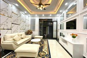 Bán nhà Trường Chinh, Trung tâm Đống Đa, Ngõ thông rộng, Ô tô đỗ cửa